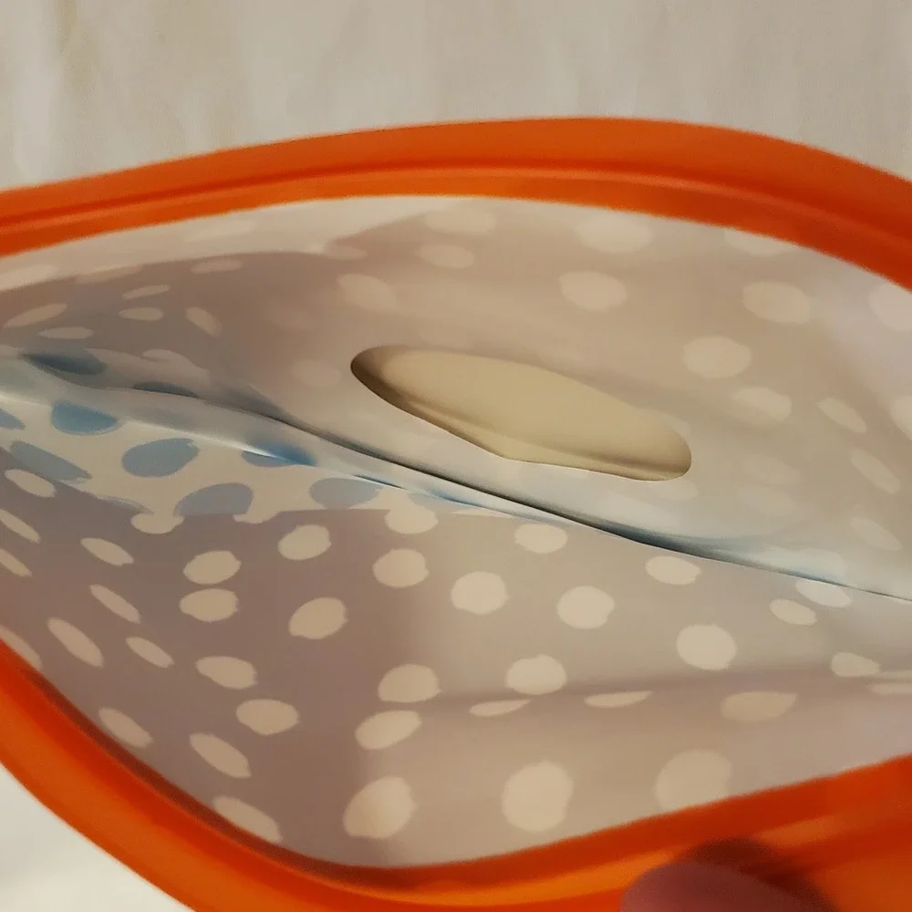 Huggies Clutch n Clean Reusable Baby Wipes Pouch Navy Blue Polka Dot Travel Case